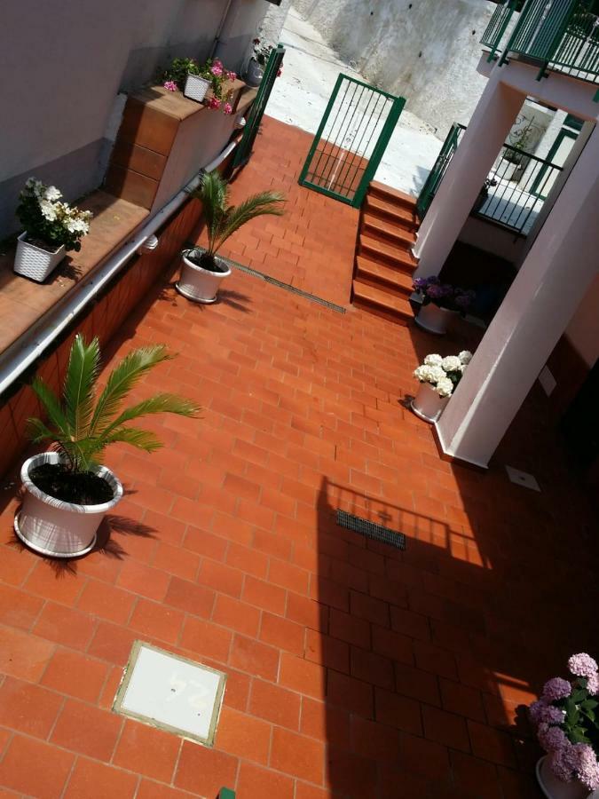 B&B Casa Vacanza Cioffi Vico Equense Exterior photo